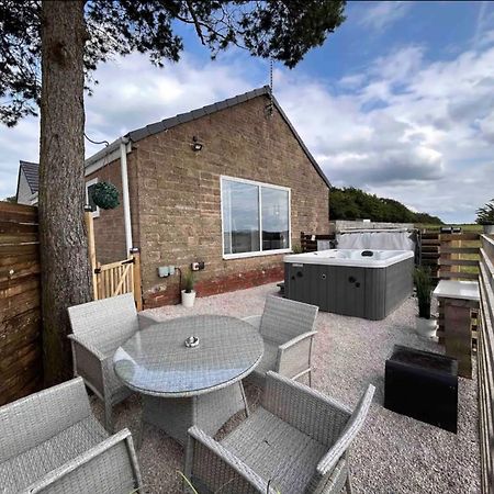 Clover Lodge Chesterfield Eksteriør bilde